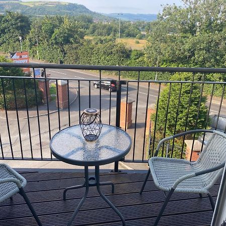 Hastings Apartments Extra Large Self Catering Apt Tourism Certified Free Parking Wifi 贝尔法斯特 外观 照片